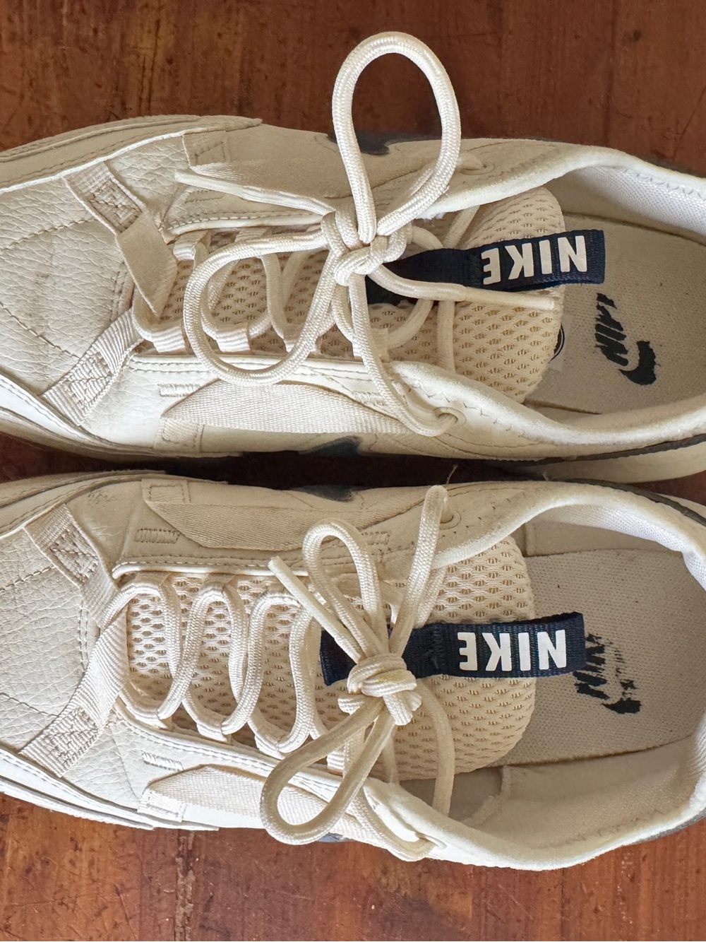 Nike Cream/Beige Lace-Up Athletic Sneakers TC 7900